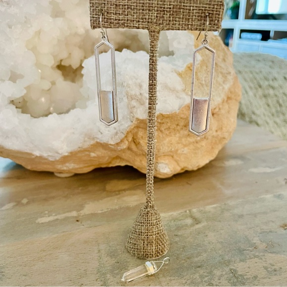 925 Silver Crystal Terminated Clear Quartz Pendant with Drop Earrings - Picture 3 of 5
